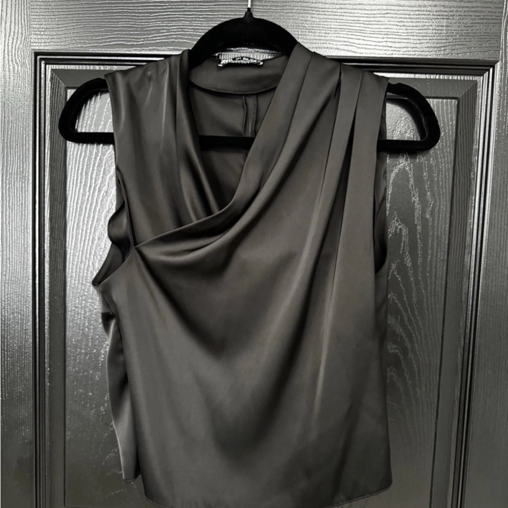 Zara women’s business blouse  Size: Small  Used in excellent condition